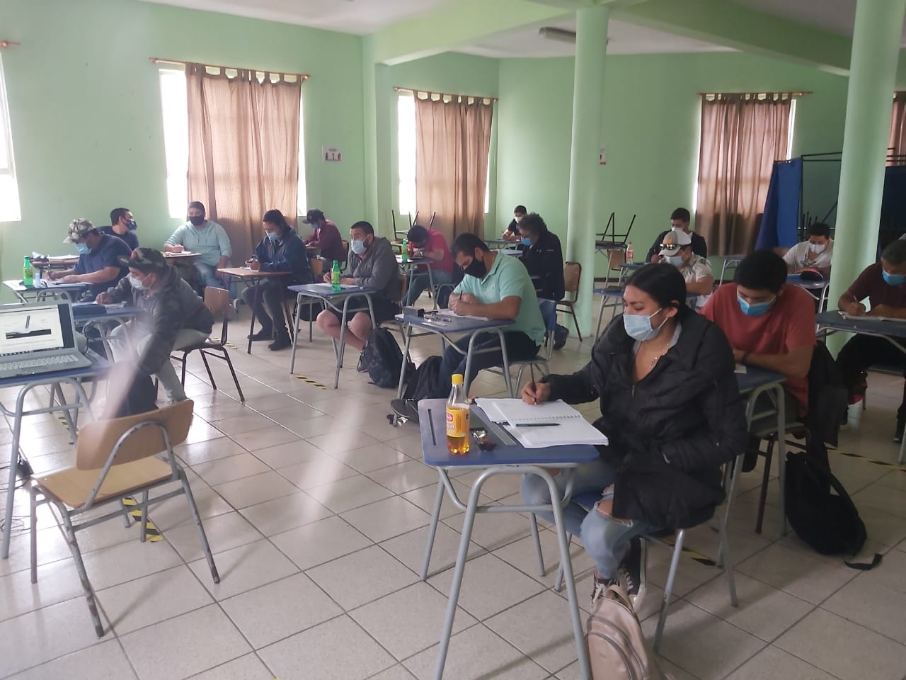 Municipalidad de Iquique da inicio a cursos a gratuitos y certificados de Electricidad y Soldadura