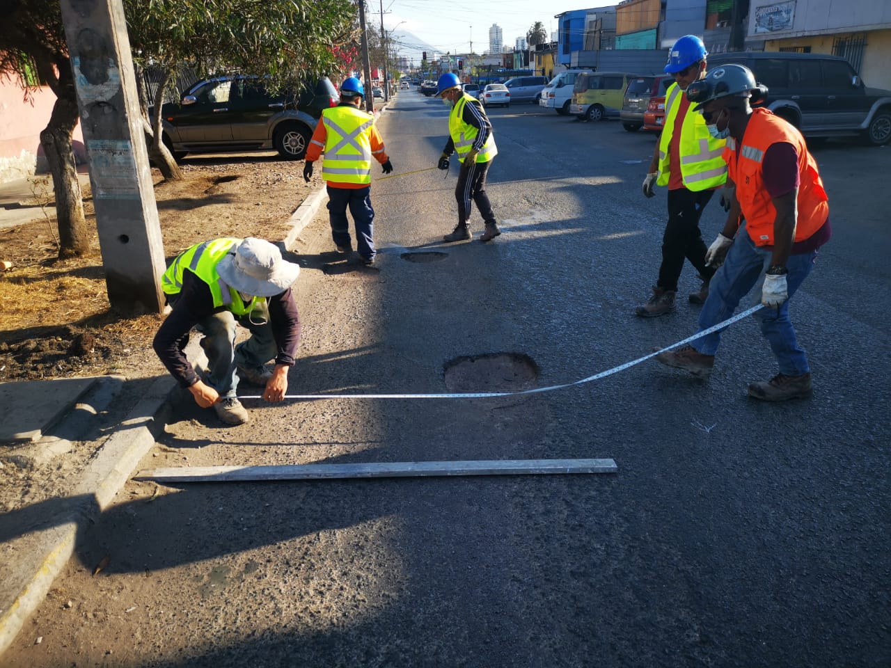 Municipalidad de Iquique inició trabajo de reparación de calzadas vía licitación