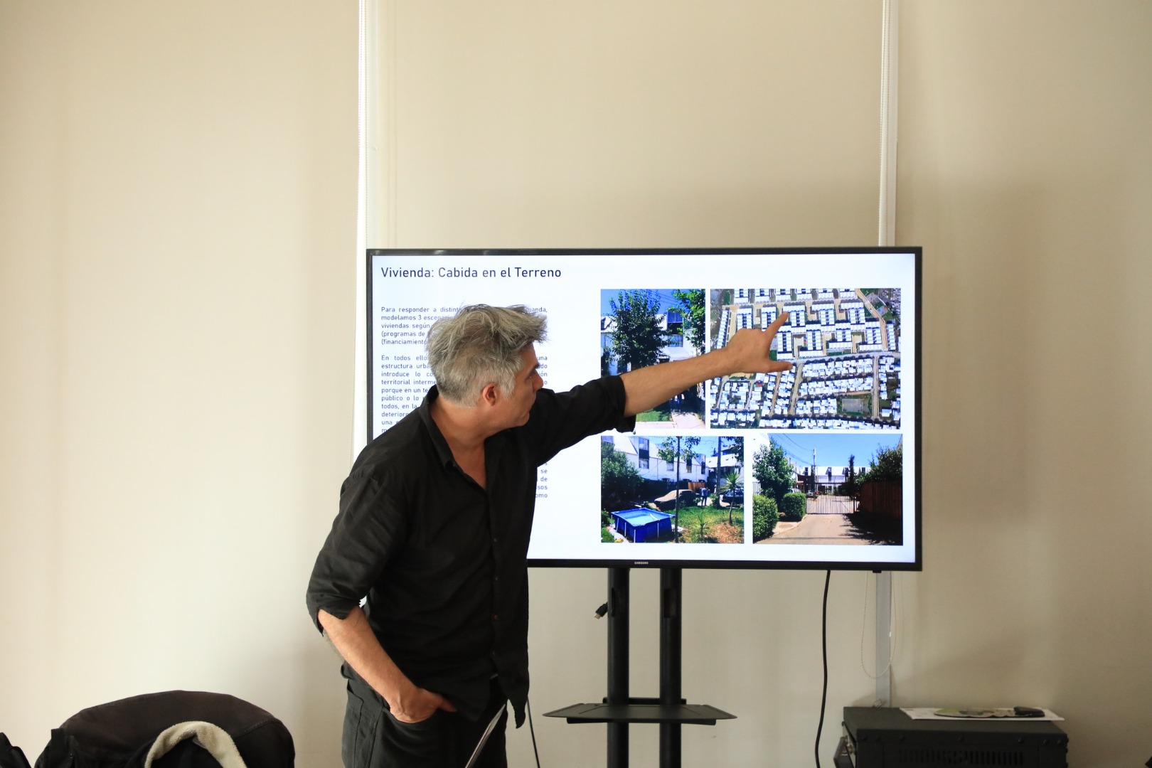 Arquitecto Alejandro Aravena presenta propuesta para expansión urbana sur de Iquique