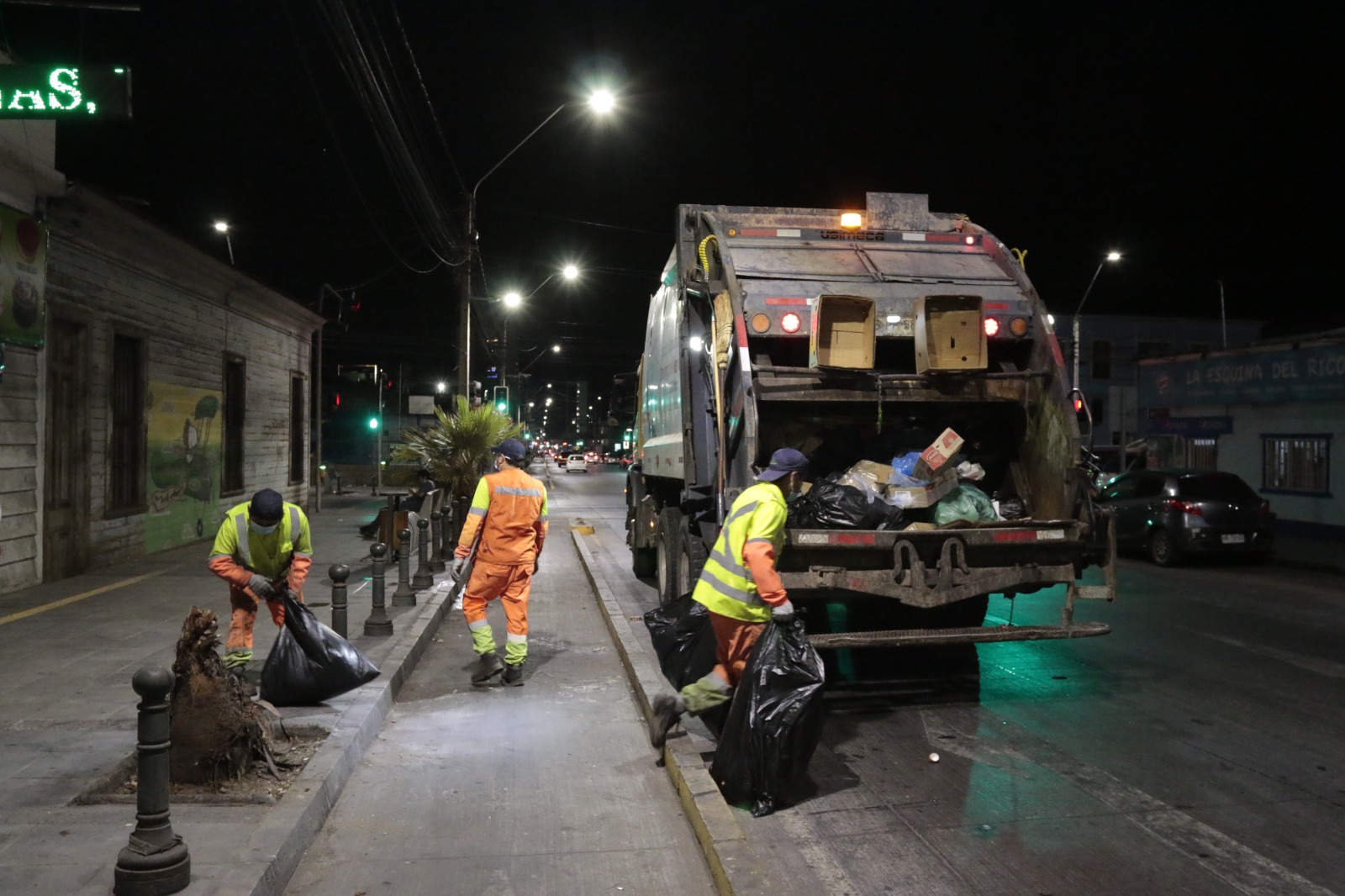 Servicio de recolección de basura domiciliaria