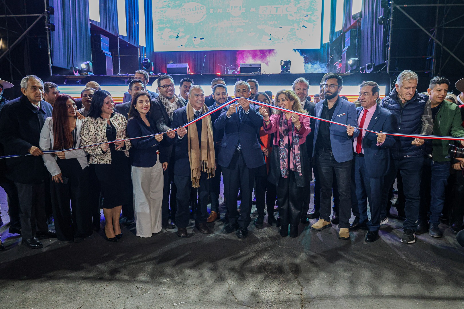 Banda Conmoción "abrió los fuegos" de la Fiesta de la Chilenidad 2024 de la Municipalidad de Iquique