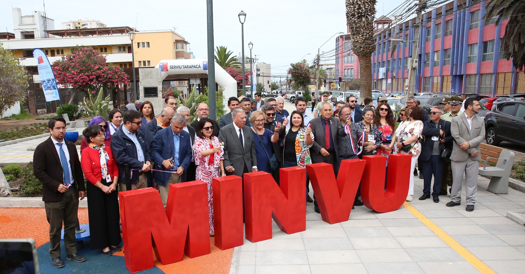 Comunidad recibe obras de remodelación de Plaza “Padre Gerardo Poblete Fernández”